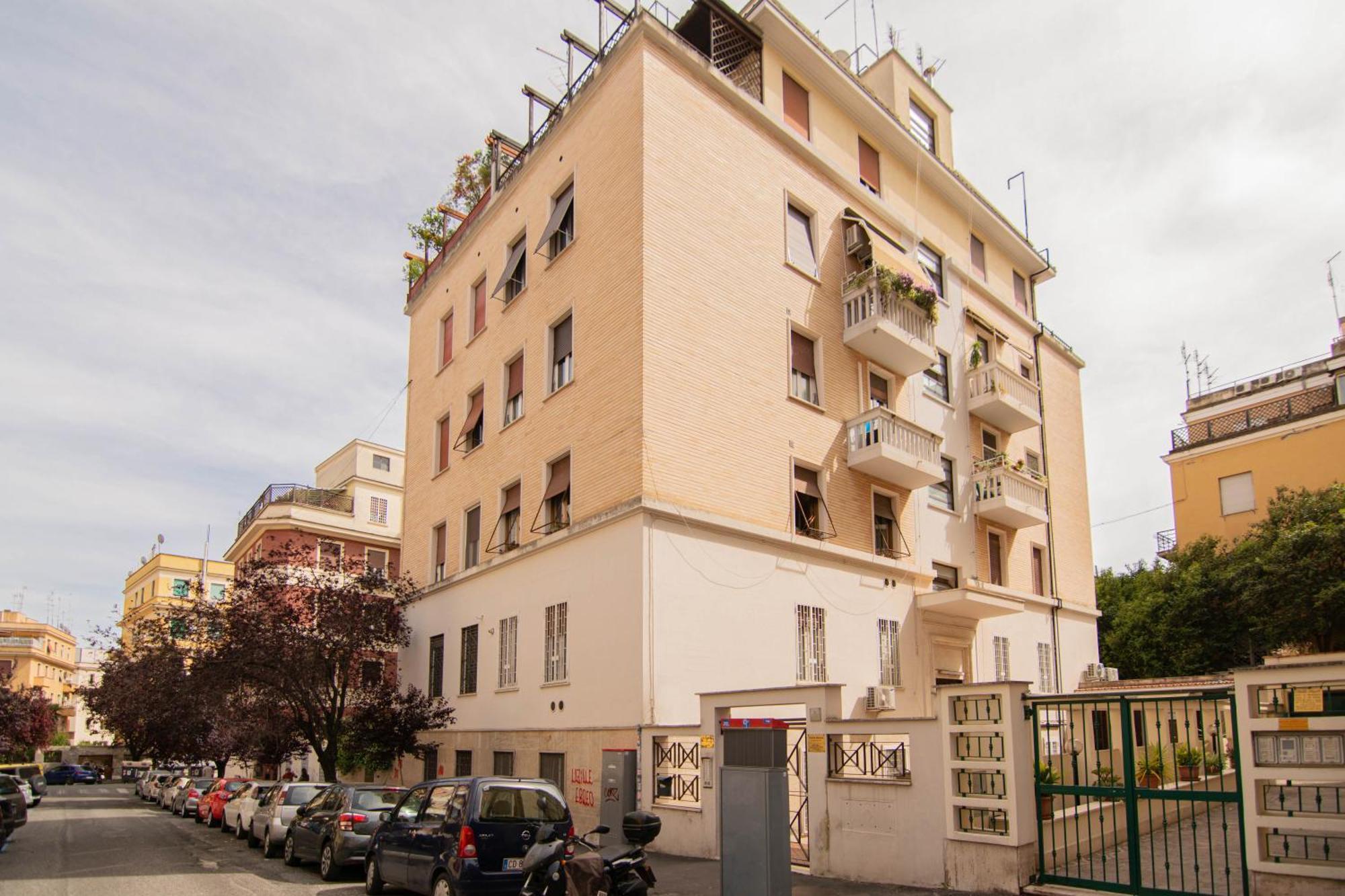 Domus Eroi Apartment Rome Exterior photo